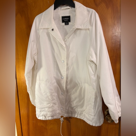 Outbrook Jackets & Blazers - White Utility Jacket with Classic Collar and Relaxed Fit